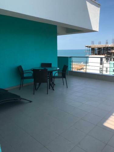Summerland Sunrise Apartments