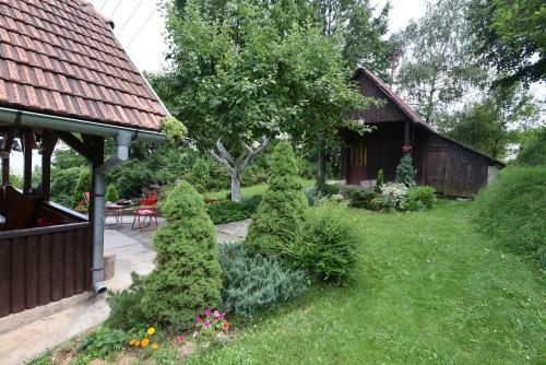 Lodge Sweet Wooden Home Krsmanovic