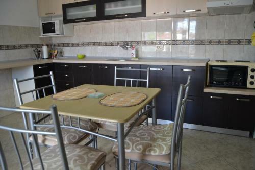 Hostel Bobi