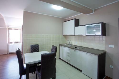Hostal Guesthouse Vitez