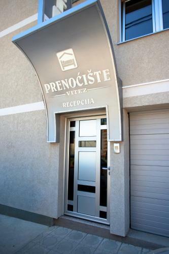 Hostal Guesthouse Vitez