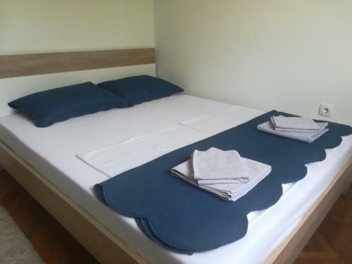 Caredo Apartman