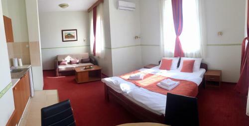 Hostal Villa Larus