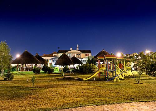 Apartamento Hotel S-klub