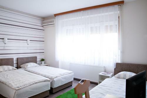 Bed & Breakfast Guest House Family