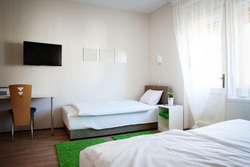 Bed & Breakfast Guest House Family
