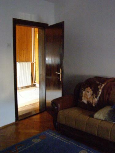 Hostal Guesthouse Lidija