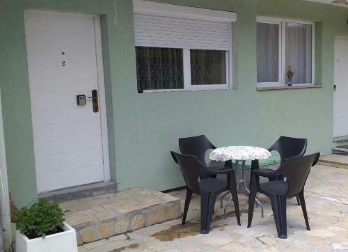 Apartments Milovanovic