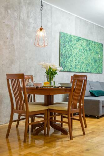 August Apartment