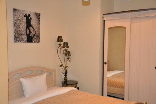 Hotel Five Stars