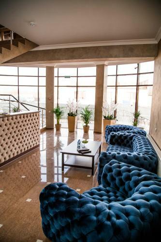 Hostal Sky Hotel