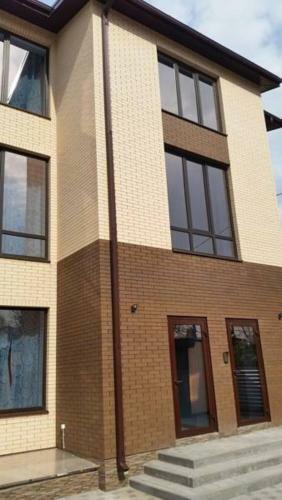 Hostal Azov Guest House