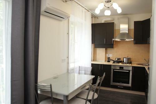 Desyatinnaya Apartment