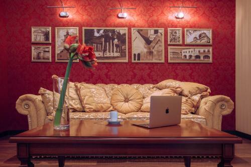 Reavil Hotel