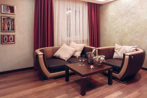Reavil Hotel