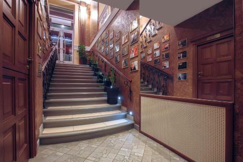Reavil Hotel