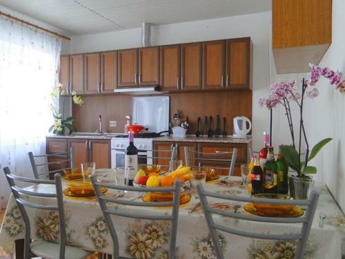 Hostal Guest House Nikos