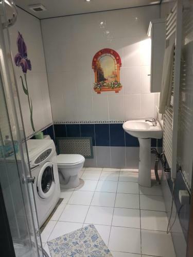 Apartment On Alekseeva 2