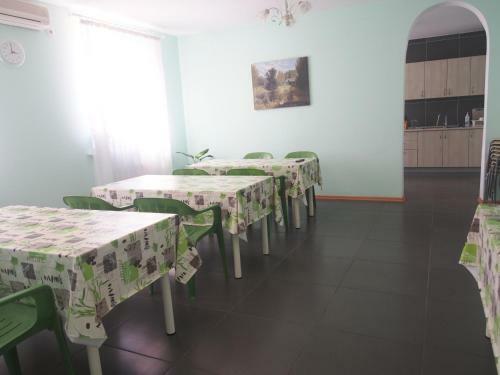 Hostal Yuzhny Platan