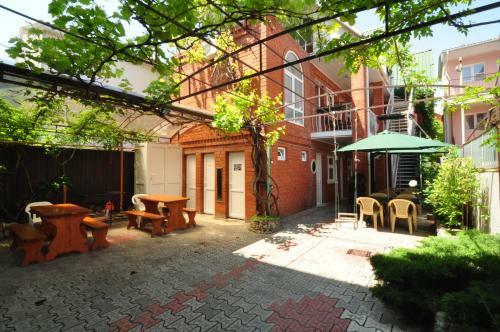 Hostal Guest House Kristiel