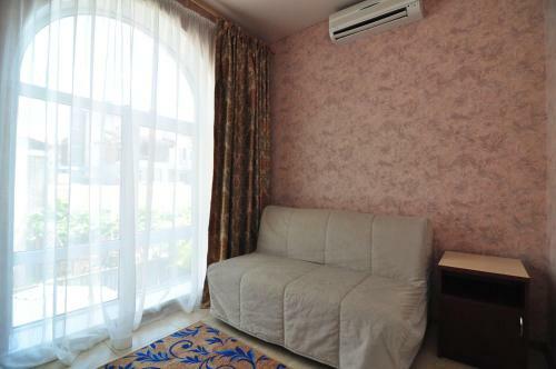 Hostal Guest House Kristiel