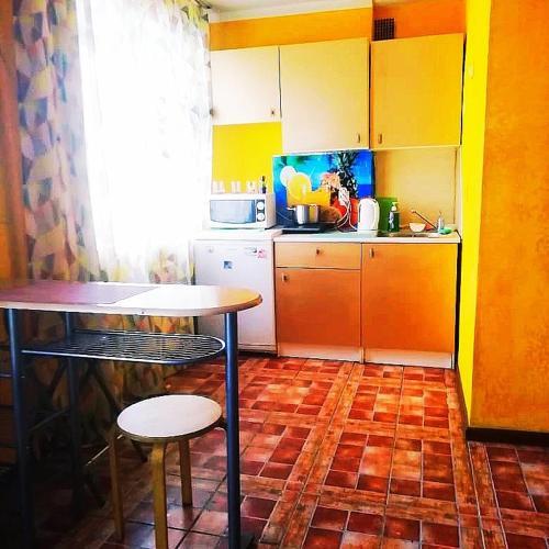 Apartment On Krasniy Prospekt 188