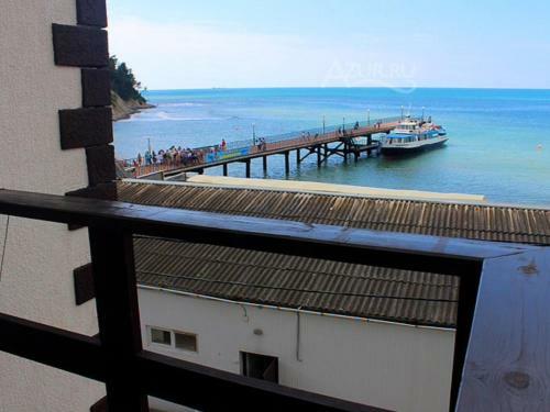 Hostal Dzhankhot Guest House