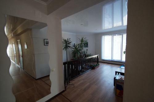 Hostal Dzhankhot Guest House