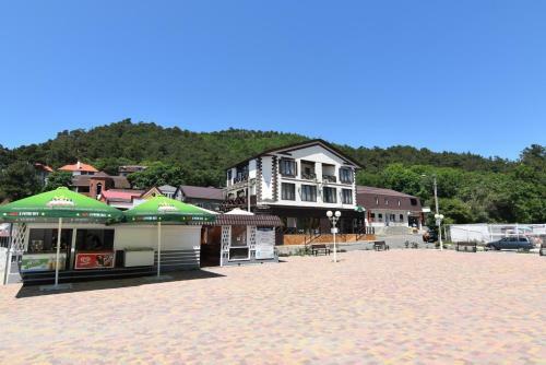 Hostal Dzhankhot Guest House