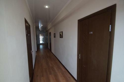 Hostal Dzhankhot Guest House