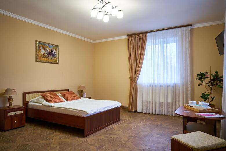 Hotel Extra