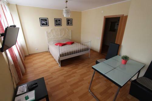 Apartment Pr-t Shakhtyorov 92
