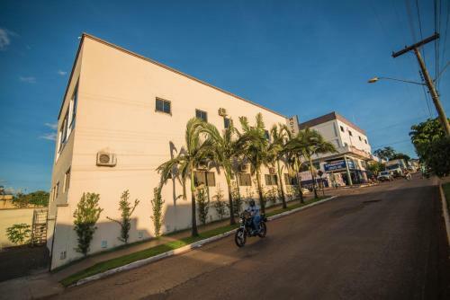 Hotel Calif�rnia
