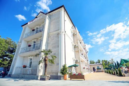 Hotel Avdallini Golden Bay