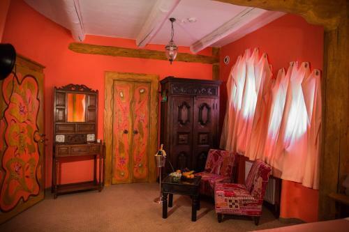 Luxury House Eco-hotel & Spa