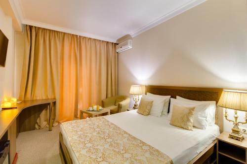 Vnukovo Village Hotel
