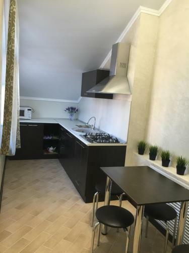 Hostal Elena Guest House