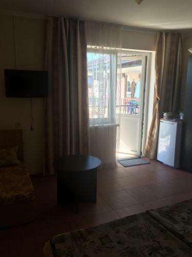 Hostal Elena Guest House