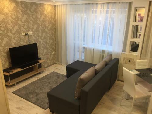 Apartment On Leninskiy 127
