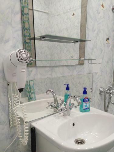 Apartamento Kvartiranov Na Tihvinskoy