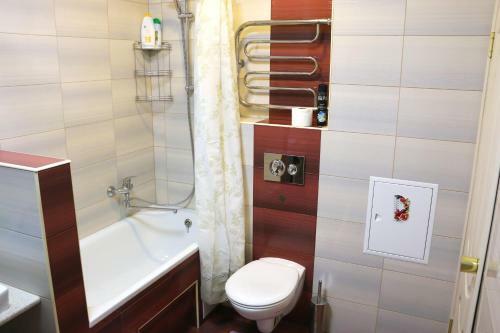 Apartment On 2nd Metallistov