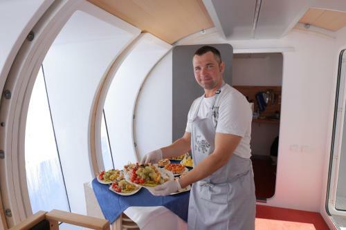 Leaprus Capsule Hotel