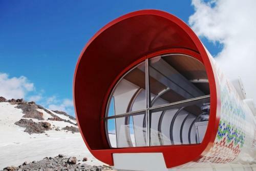 Leaprus Capsule Hotel