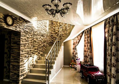 Hostal Avrora Guest House