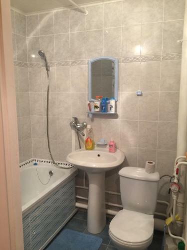 Apartment On Mikrorayon Severnyy 4