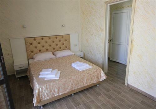 Hostal Akropol'