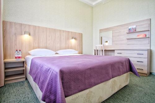 Azimut Hotel Prometey Nebug
