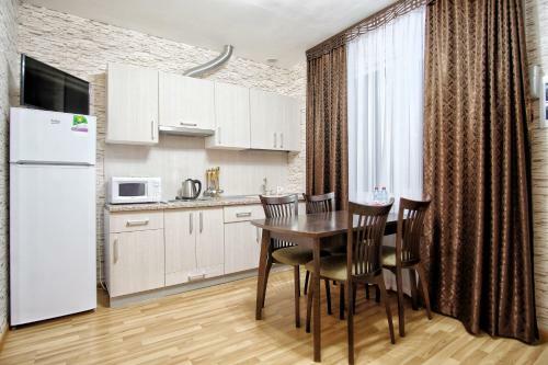 Azimut Hotel Prometey Nebug