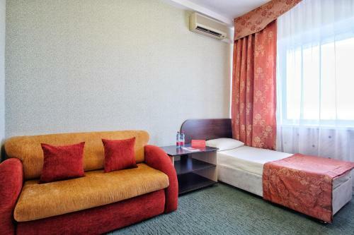Azimut Hotel Prometey Nebug