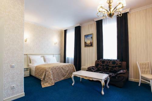 Golden Plaza Hotel